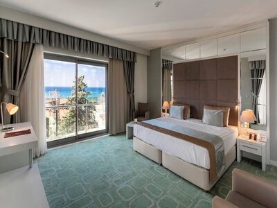 Horus Paradise Luxury Resort - Family Suite, Balcony - Sea View