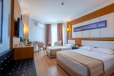 HOTEL AYDINBEY GOLD DREAMS - Standard Triple Room - City View