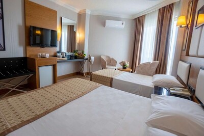 HOTEL AYDINBEY GOLD DREAMS - Standard Triple Room - City View