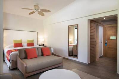 HOTEL CATALONIA BAVARO BEACH, GOLF & CASINO RESORT - Privileged Deluxe Junior Suite