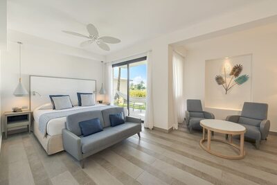 HOTEL CATALONIA BAVARO BEACH, GOLF & CASINO RESORT - Privileged Deluxe Junior Suite