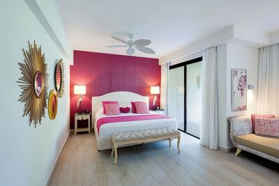 HOTEL CATALONIA BAVARO BEACH, GOLF & CASINO RESORT - Privileged Romance Deluxe Junior Suite