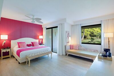 HOTEL CATALONIA BAVARO BEACH, GOLF & CASINO RESORT - Privileged Romance Deluxe Junior Suite