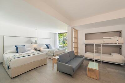 HOTEL CATALONIA BAVARO BEACH, GOLF & CASINO RESORT - Privileged Family Deluxe Junior Suite