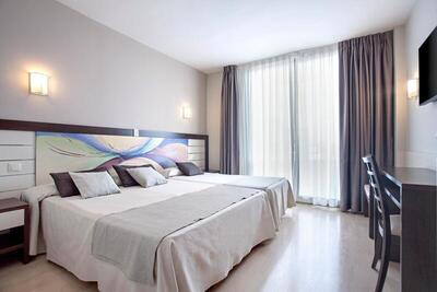 Hotel Indalo Park - Double Room with Extra Bed (3 Adults)