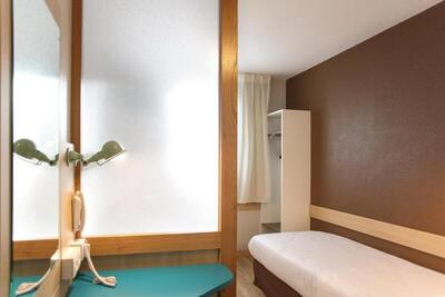 Hotel Reseda - Twin Room