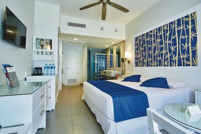 Hotel Riu Bambu - Deluxe Room, 2 Bedrooms (B2c-Us)