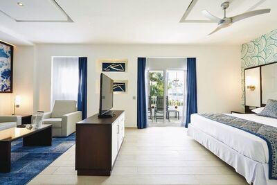 Hotel Riu Bambu - Junior Suite (B2c-Can)