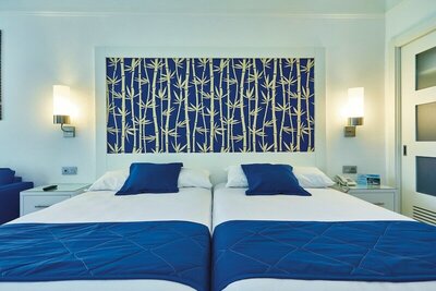 Hotel Riu Bambu - Family Room (B2c-Can)