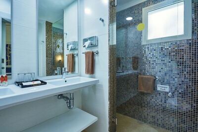 Hotel Riu Bambu - Family Room (E)