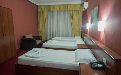 Hotel Vivas - Triple Room