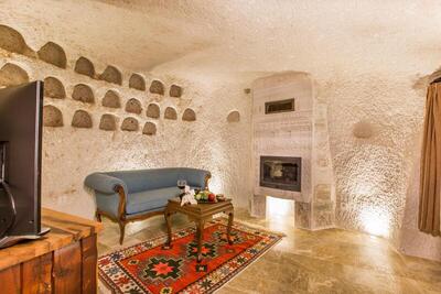 Imperial Cave Suites & Spa - King Suite