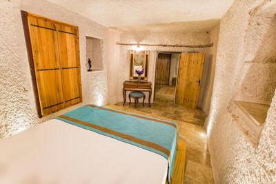 Imperial Cave Suites & Spa - King Suite