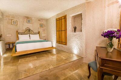 Imperial Cave Suites & Spa - King Suite