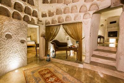 Imperial Cave Suites & Spa - King Suite