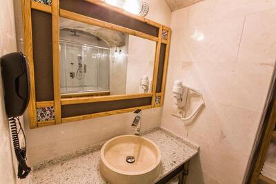 Imperial Cave Suites & Spa - King Suite