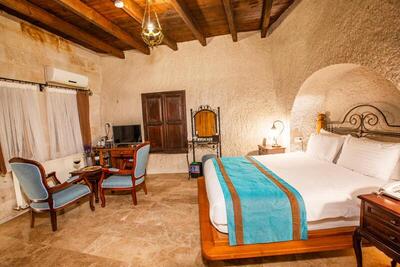 Imperial Cave Suites & Spa - Standard Cave Room