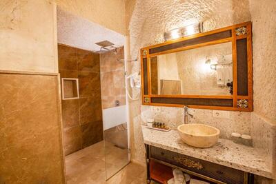 Imperial Cave Suites & Spa - Standard Cave Room