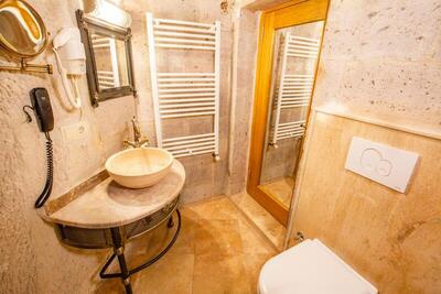 Imperial Cave Suites & Spa - Standard Cave Room