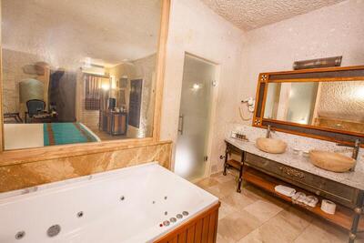 Imperial Cave Suites & Spa - Deluxe Double Room