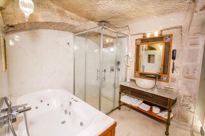 Imperial Cave Suites & Spa - Deluxe Double Room