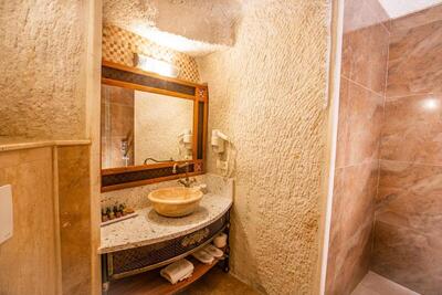 Imperial Cave Suites & Spa - Standard Cave Room