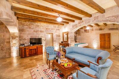 Imperial Cave Suites & Spa - King Suite