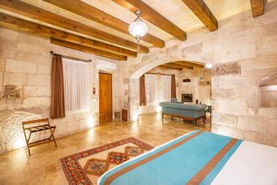 Imperial Cave Suites & Spa - King Suite