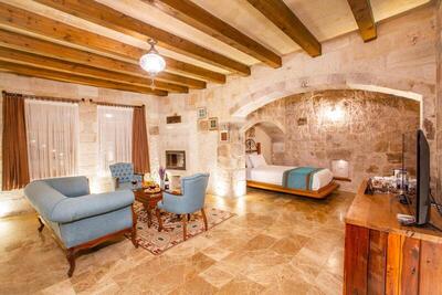 Imperial Cave Suites & Spa - King Suite