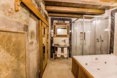 Imperial Cave Suites & Spa - Comfort Suite
