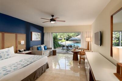 Impressive Premium Punta Cana - Junior Suite Premium Pool View (2 Adults+2 Child)