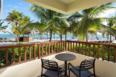 Impressive Premium Punta Cana - Junior Suite Premium Ocean Front (2 Adults)
