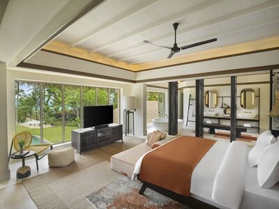 InterContinental Maldives Maamunagau Resort, an IHG Hotel - Room, 3 Bedrooms, Beachfront