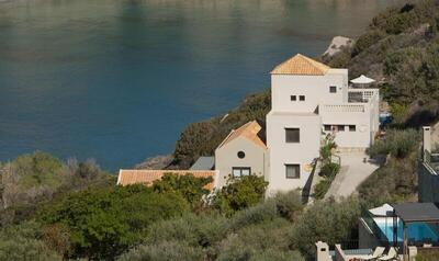 Istron Luxury Villas - Two-Bedroom Villa with Private Pool and Sea View (Bay Villa)