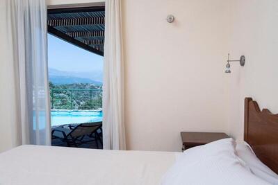 Istron Luxury Villas - Two-Bedroom Villa with Private Pool and Sea View (Bay Villa)