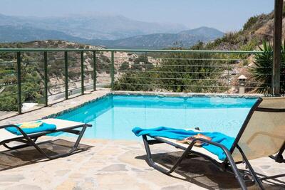 Istron Luxury Villas - Two-Bedroom Villa with Private Pool and Sea View (Bay Villa)