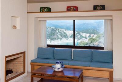Istron Luxury Villas - Three-Bedroom Villa with Private Pool and Sea View (Bay Villa)