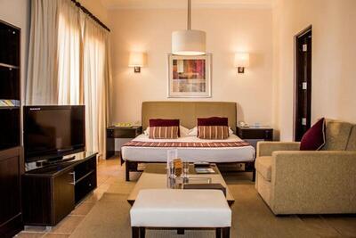 Jaz Makadi Saraya Palms - One-Bedroom Suite - Queen Bed– Garden View
