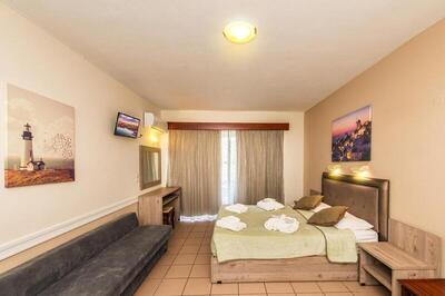 Jo An Beach Hotel - Standard Double or Twin Room
