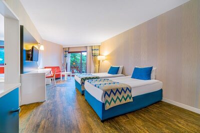 Justiniano Club Park Conti - Family Room