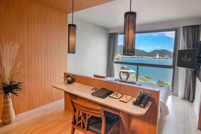 Kalima Resort & Spa, Phuket - Junior Suite, Ocean View - Pool View