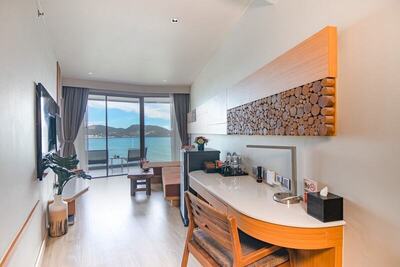 Kalima Resort & Spa, Phuket - Junior Suite, Ocean View - Pool View