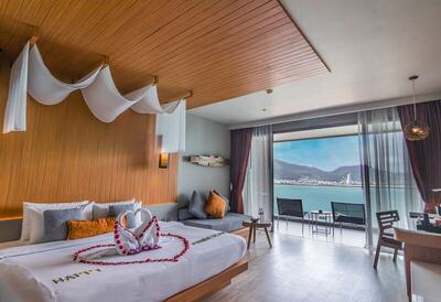 Kalima Resort & Spa, Phuket - Honeymoon Sea View - Pool View