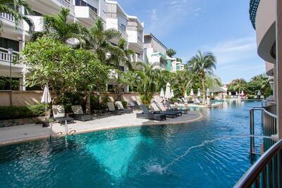 Karon Sea Sands Resort-SHA PLUS - Deluxe Double or Twin Room with Pool Access