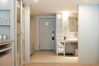 Katathani Phuket Beach Resort - SHA Extra Plus - Pool Access Room
