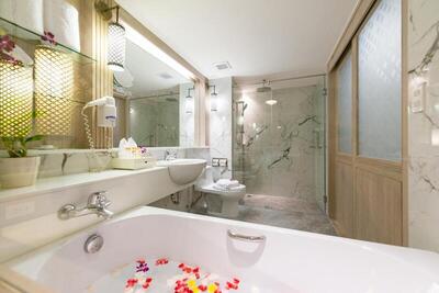 Katathani Phuket Beach Resort - SHA Extra Plus - Thani Wing Junior Suite