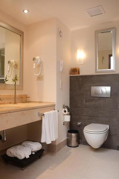 Korumar Hotel Deluxe - Double Or Twin Room With Land View - With View