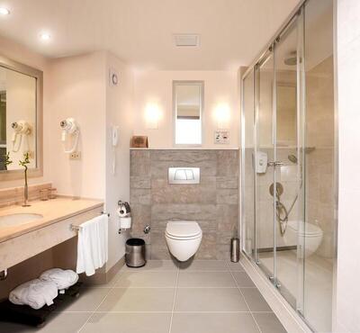 Korumar Hotel Deluxe - Triple Room With Land View - With View