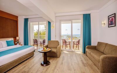 LABRANDA Alantur Resort - Superior Room, Sea View