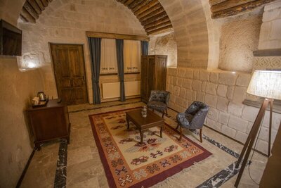 Lavender Cave Hotel - Deluxe Double Or Twin Room